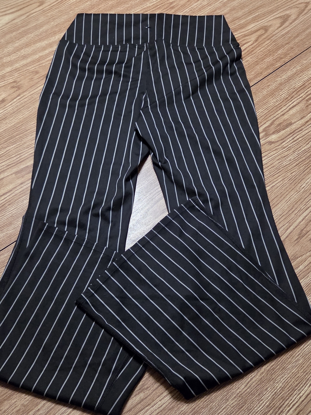 JoyLab Black Pinstripe Flare Leggings - Picture 7 of 8